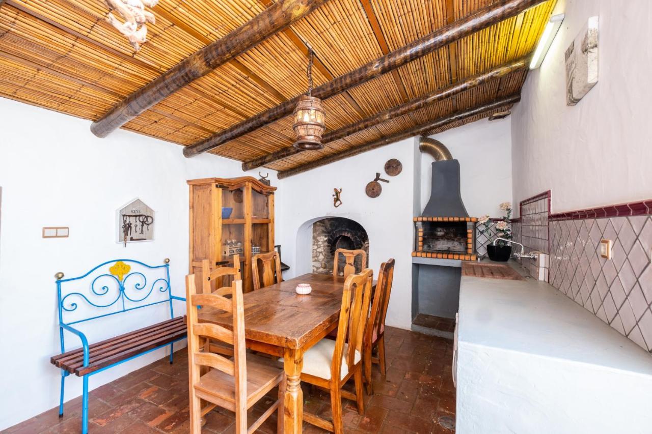 Villa Monte Algarvio - Private Heated Pool - Wifi