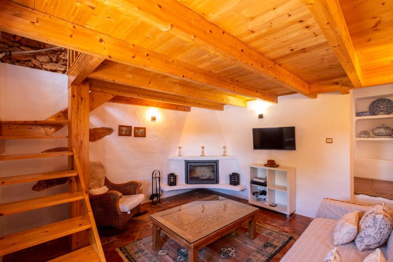 Monte Algarvio - Private Heated Pool - Wifi Villa